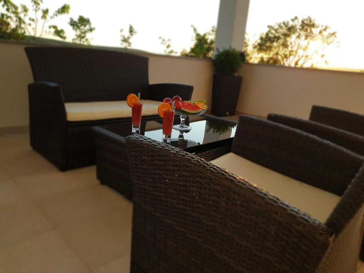 Villa Jelena ซาดาร์ ภายนอก รูปภาพ